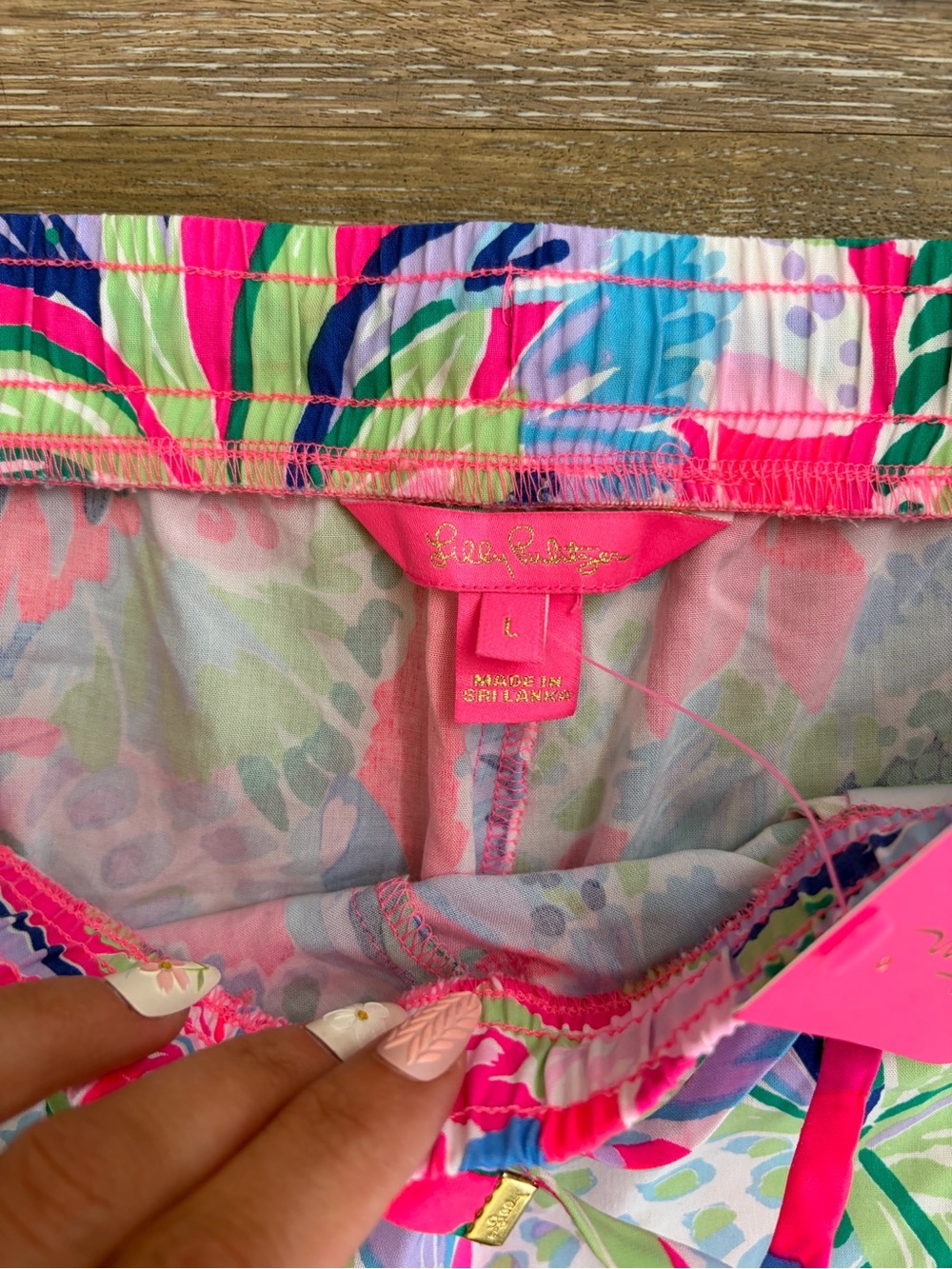 NWT Lilly Pulitzer Katia Short running shorts #006336 size L waist 34” - Picture 2 of 10